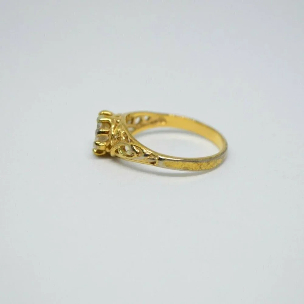 Lind Clear Glass Rhinestone Solitaire Filigree 14k